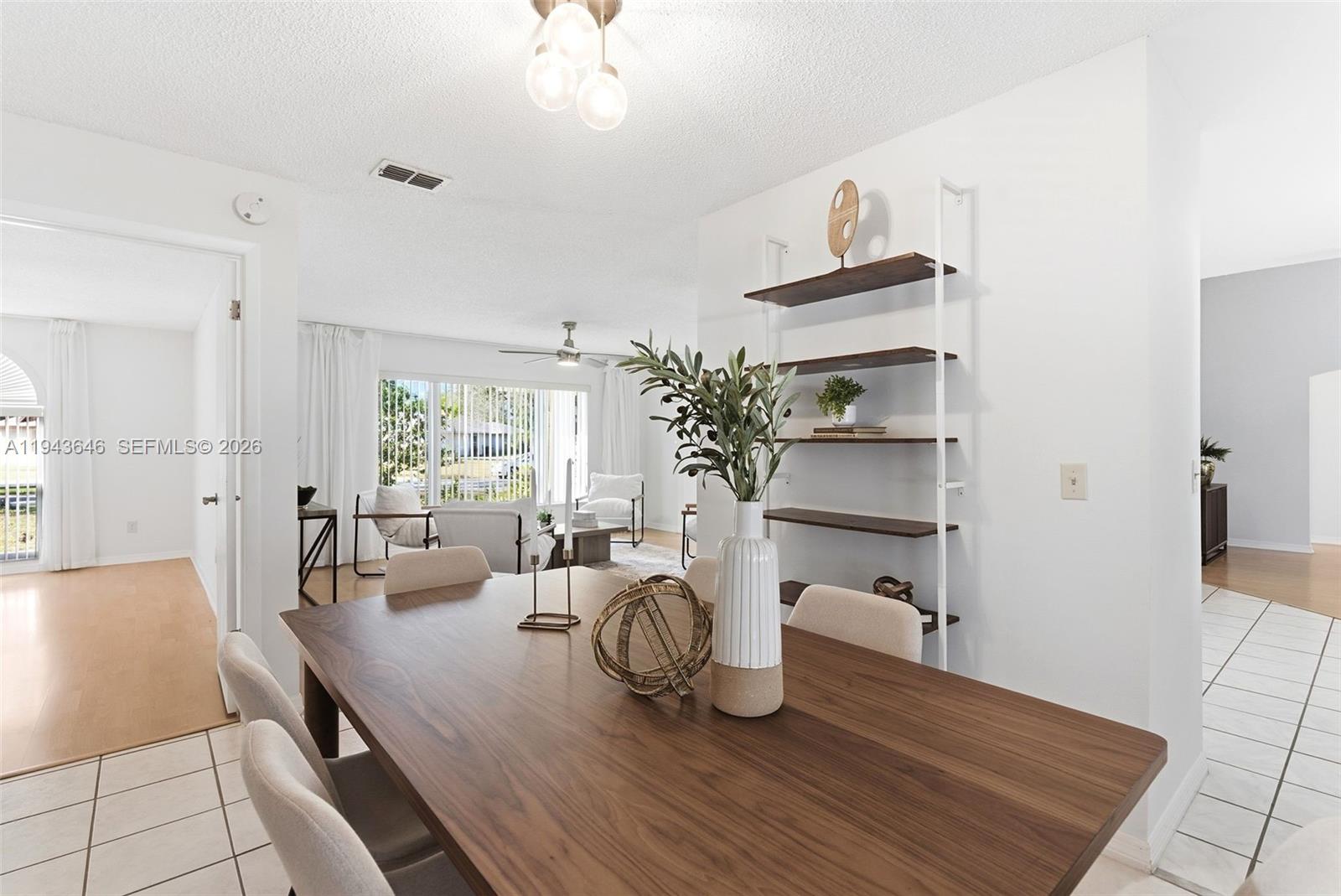 935 Amy Rdg Ct Kissimmee, FL 34747