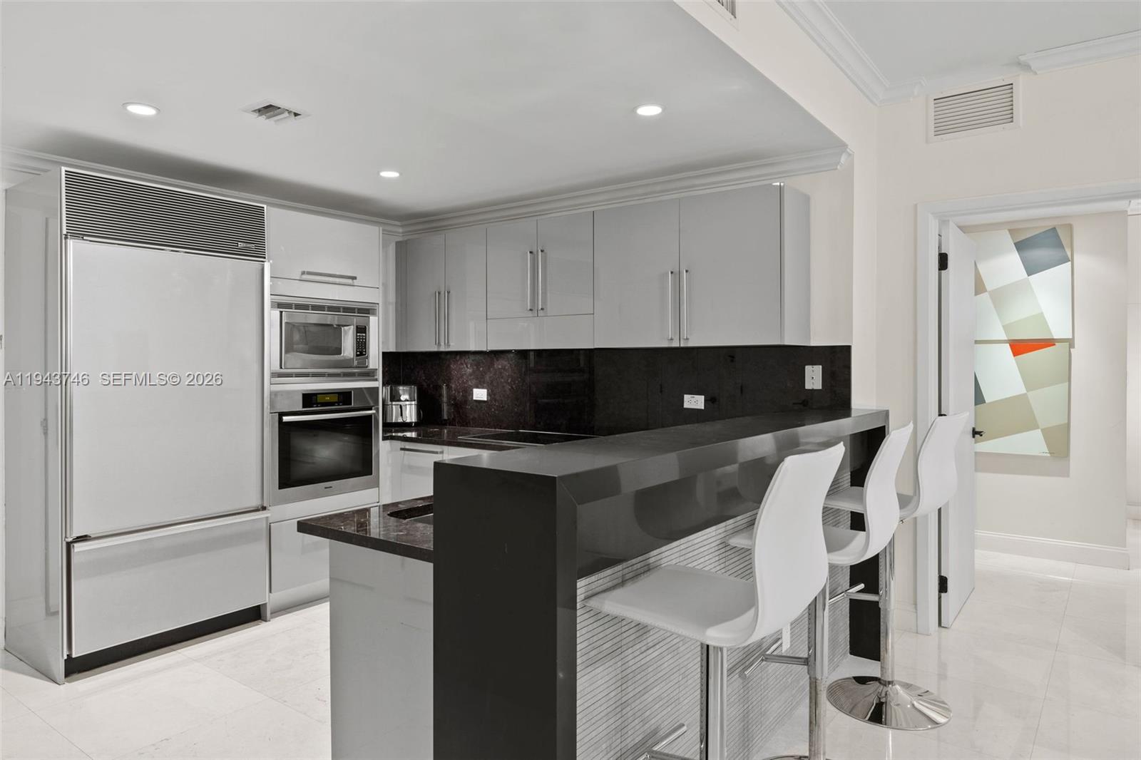 6799 Collins Ave #CPH06 Miami Beach, FL 33141