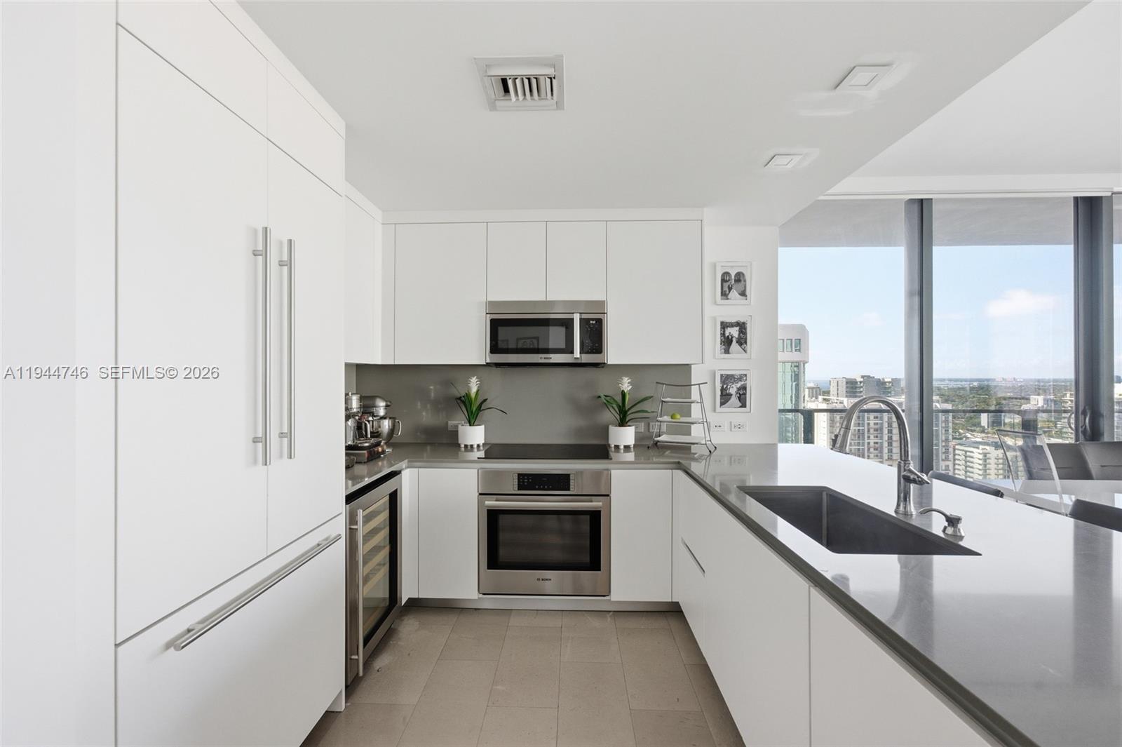 88 SW 7th St #2302 Miami, FL 33130