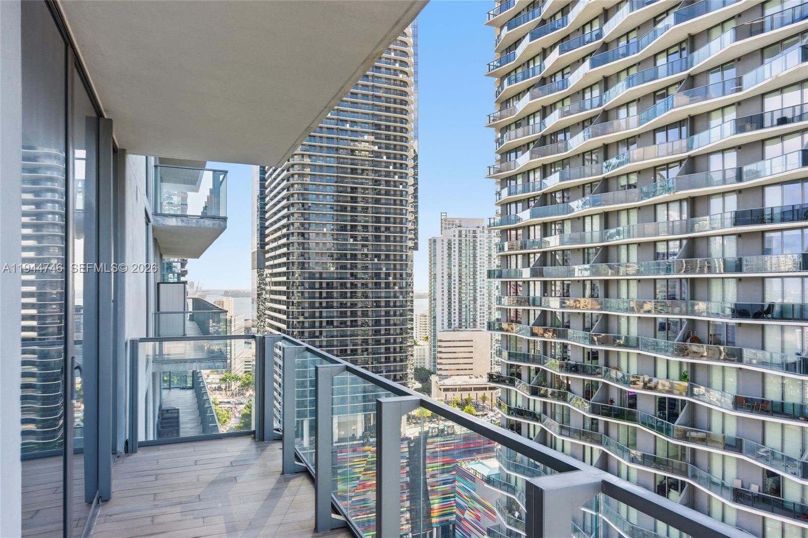 88 SW 7th St #2302 Miami, FL 33130