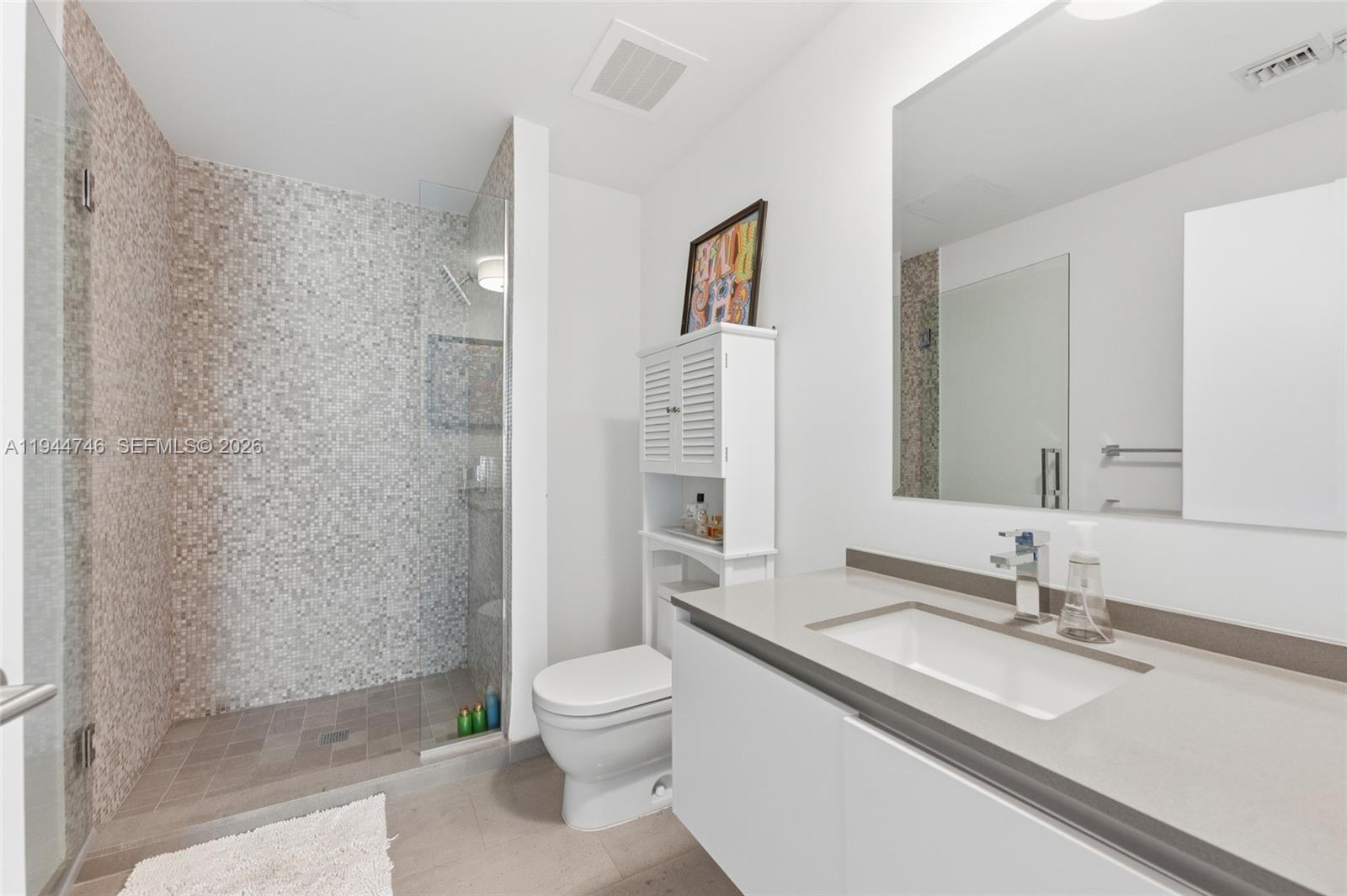 88 SW 7th St #2302 Miami, FL 33130