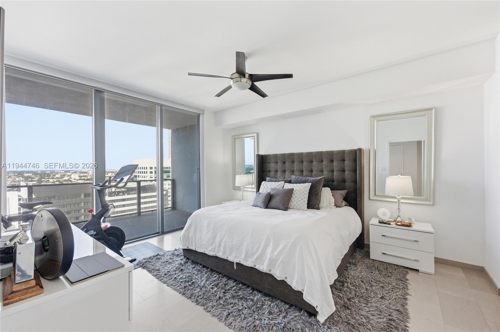 88 SW 7th St #2302 Miami, FL 33130