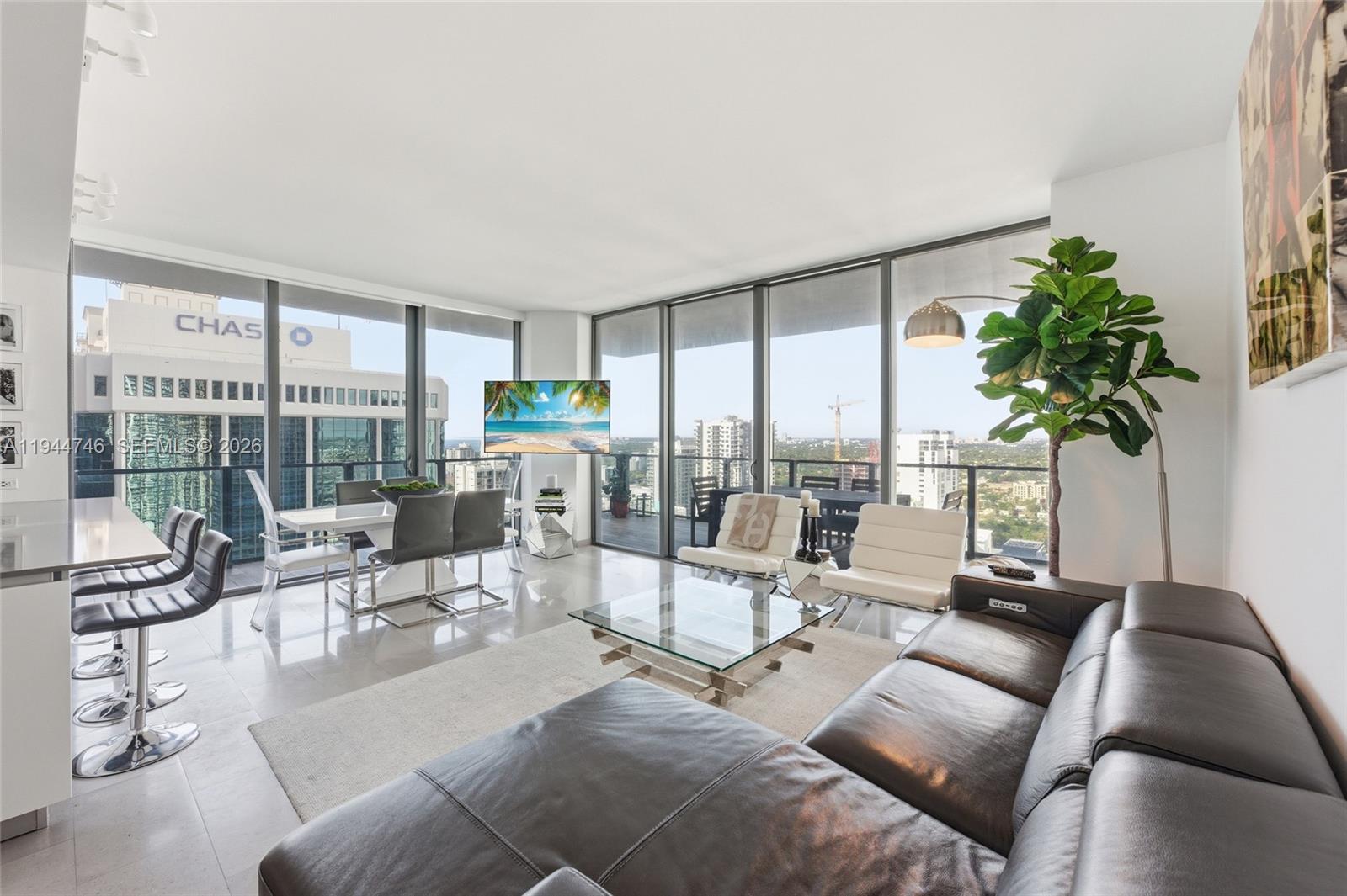 88 SW 7th St #2302 Miami, FL 33130