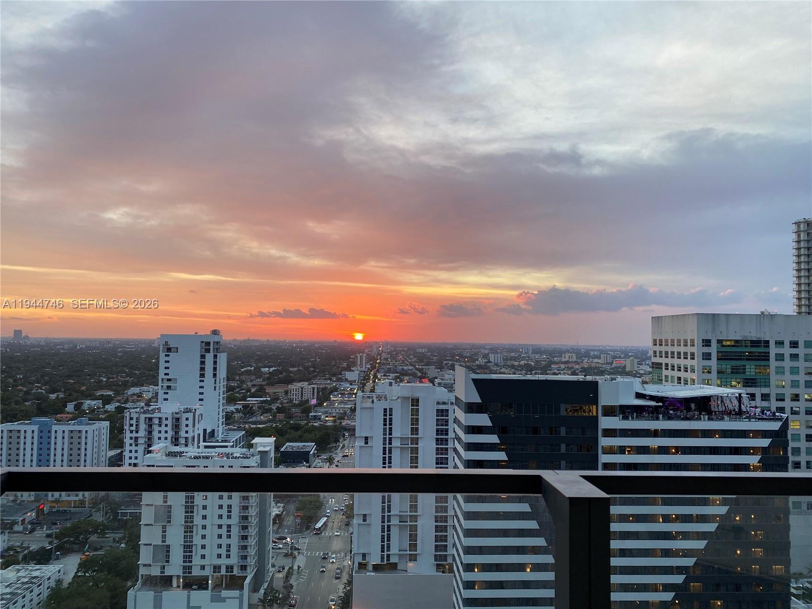 88 SW 7th St #2302 Miami, FL 33130