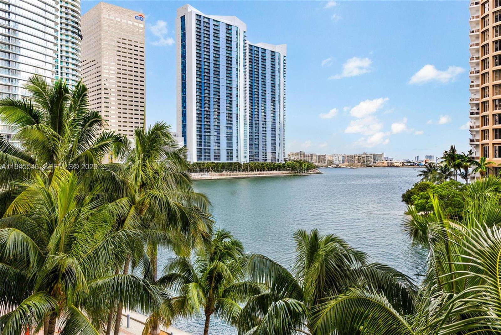 image Icon Brickell Tower 11