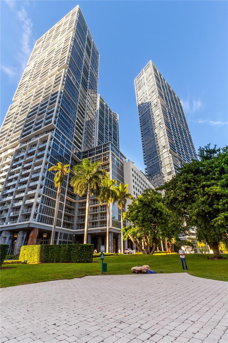 image Icon Brickell Tower 126