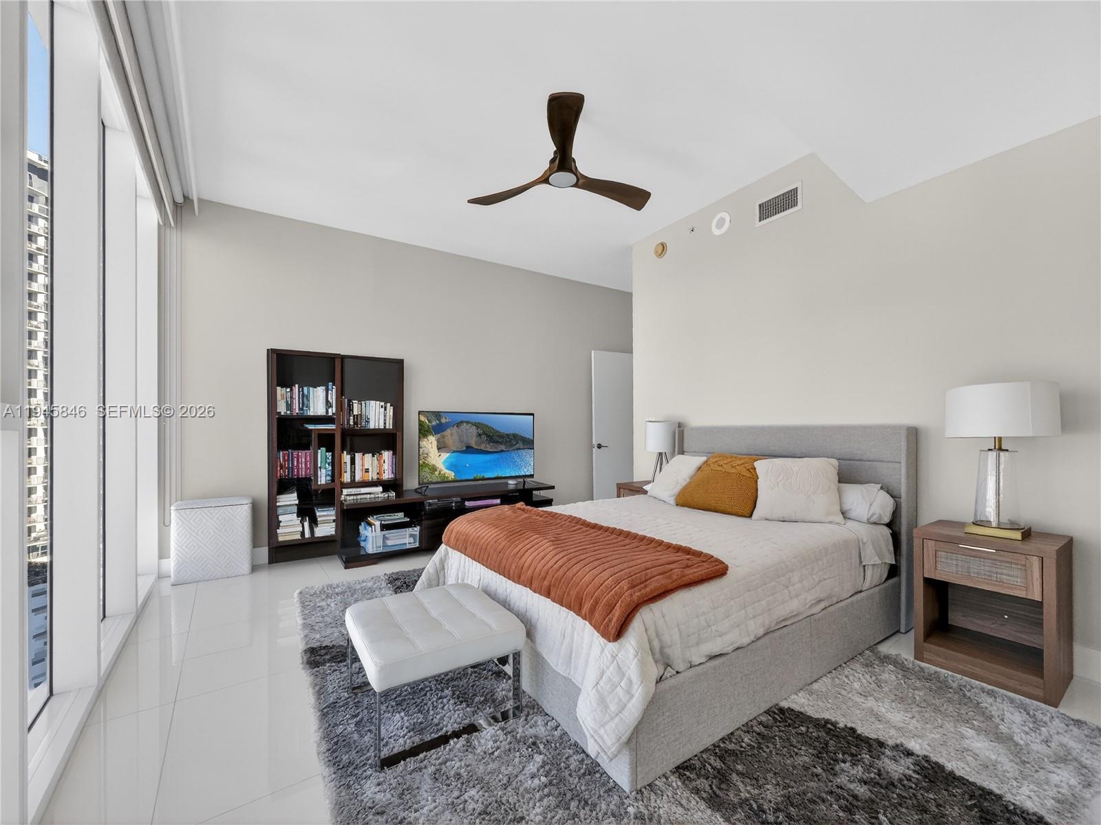 image Paramount Bay Condo17