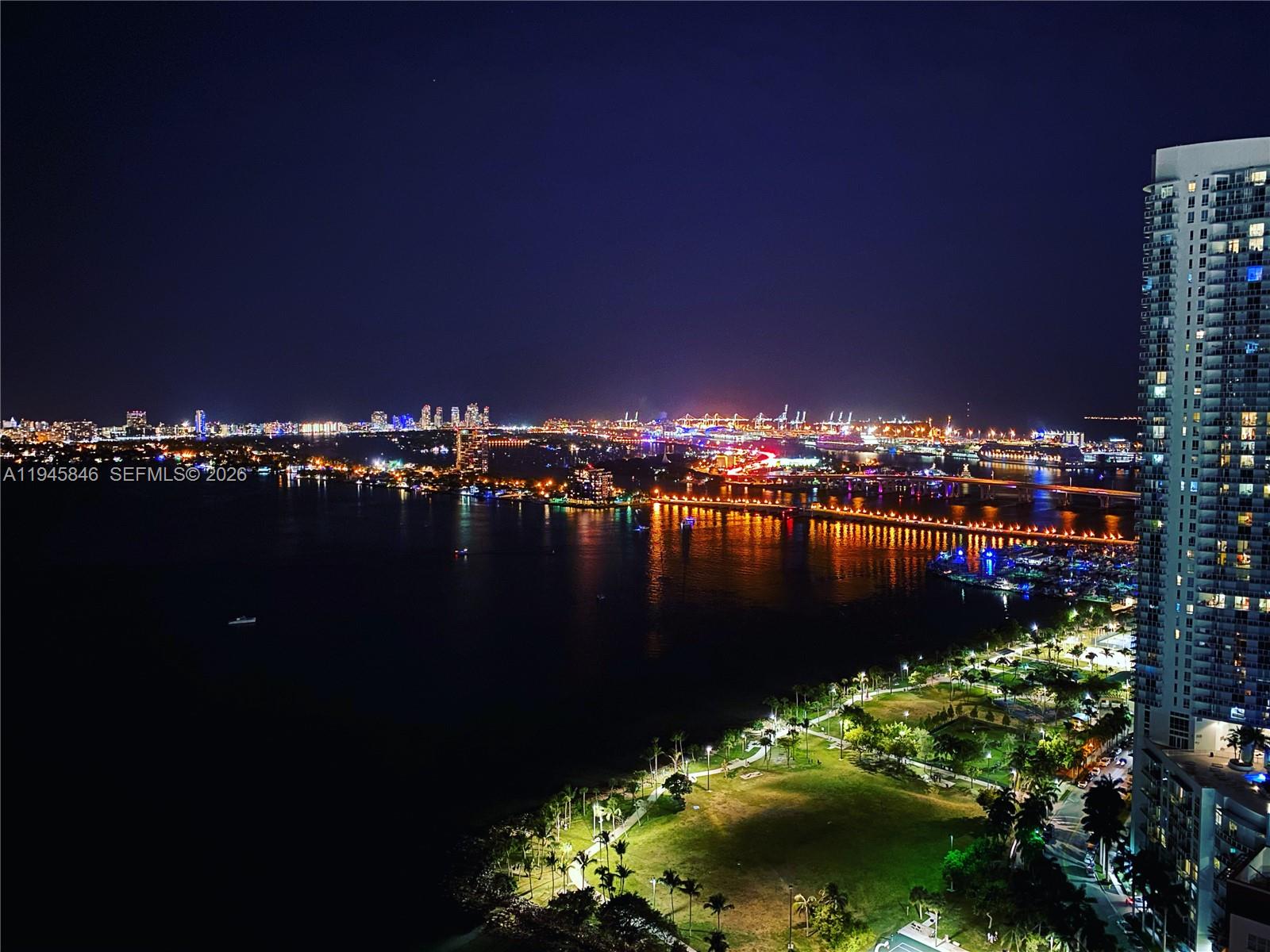 image Paramount Bay Condo20