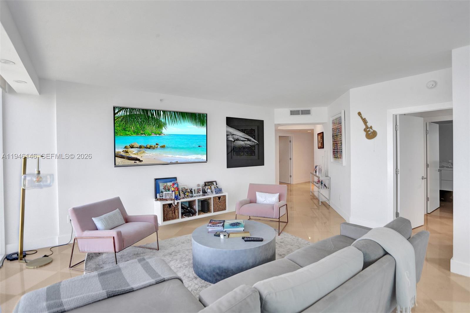 4779 Collins Ave #2607 Miami Beach, FL 33140