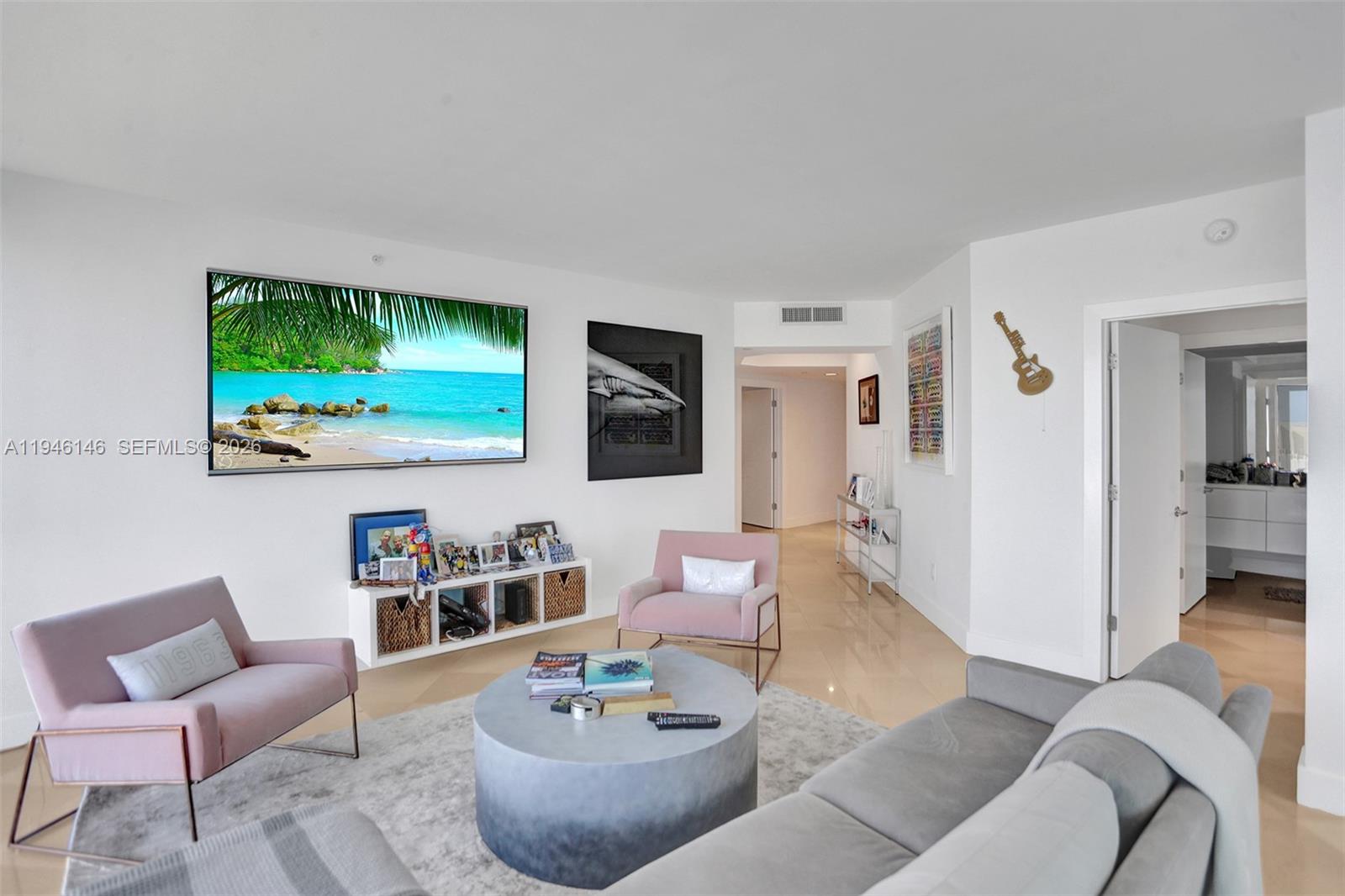 4779 Collins Ave #2607 Miami Beach, FL 33140