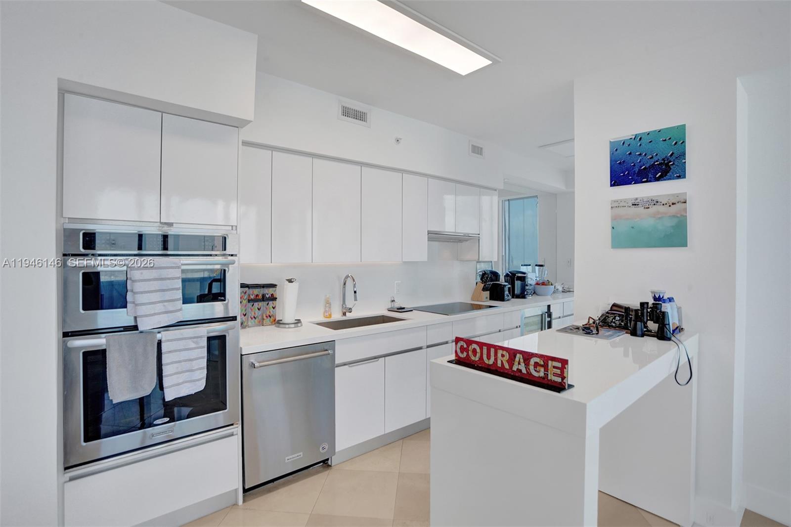 4779 Collins Ave #2607 Miami Beach, FL 33140