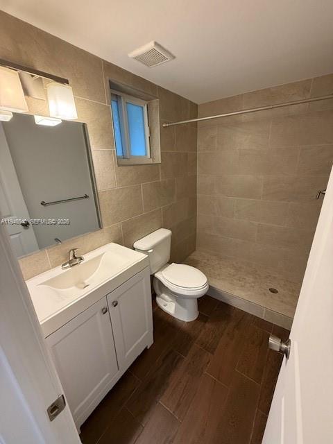 2006 Calais Dr #3 Miami Beach, FL 33141