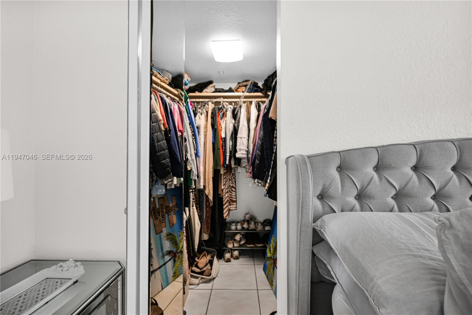 2829 Indian Crk Dr #410 Miami Beach, FL 33140