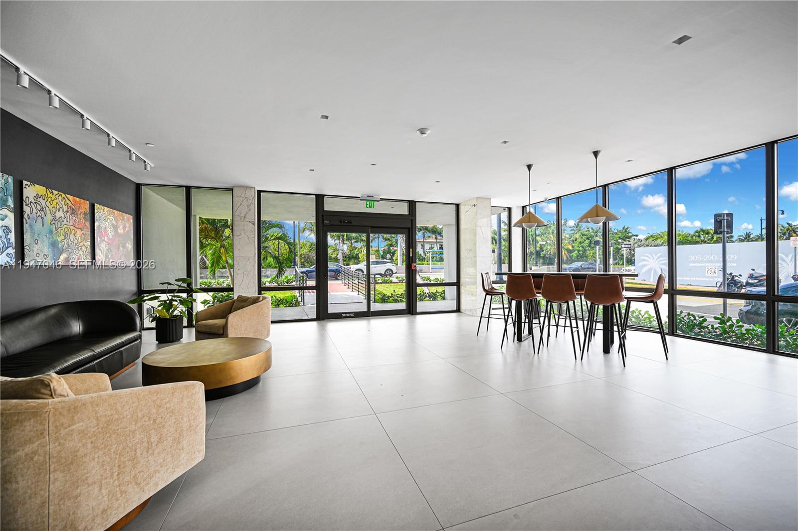 2829 Indian Crk Dr #410 Miami Beach, FL 33140