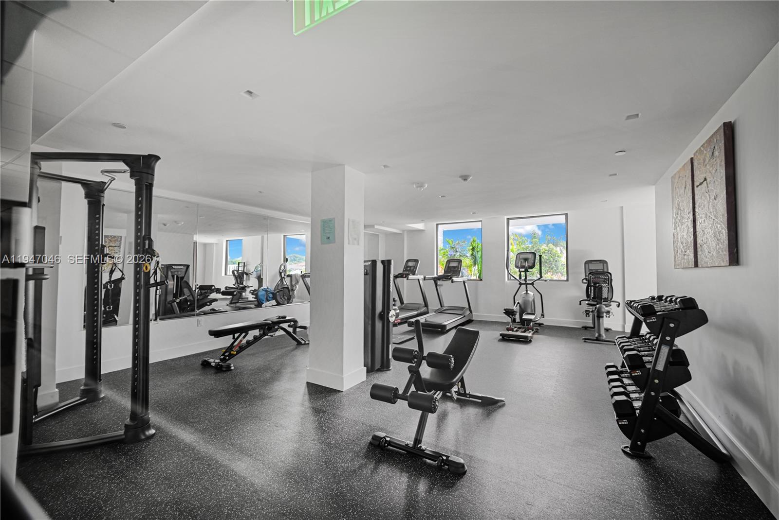 2829 Indian Crk Dr #410 Miami Beach, FL 33140