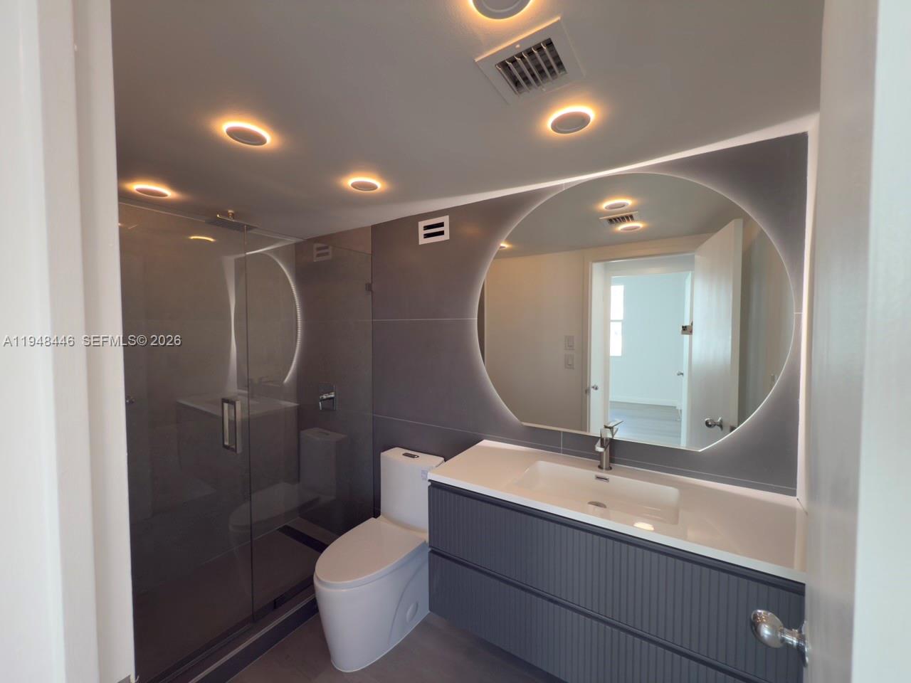 image Carlisle On The Ocean10