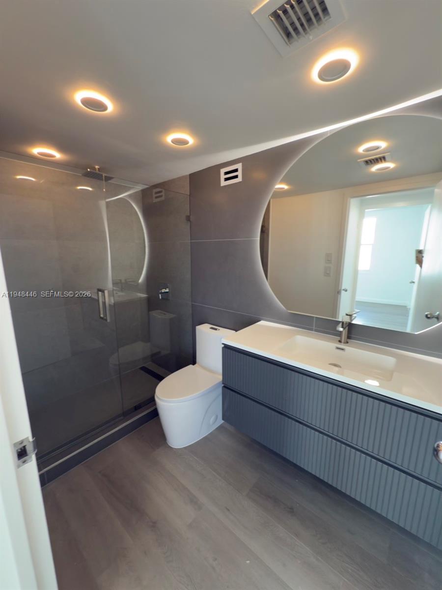 image Carlisle On The Ocean14