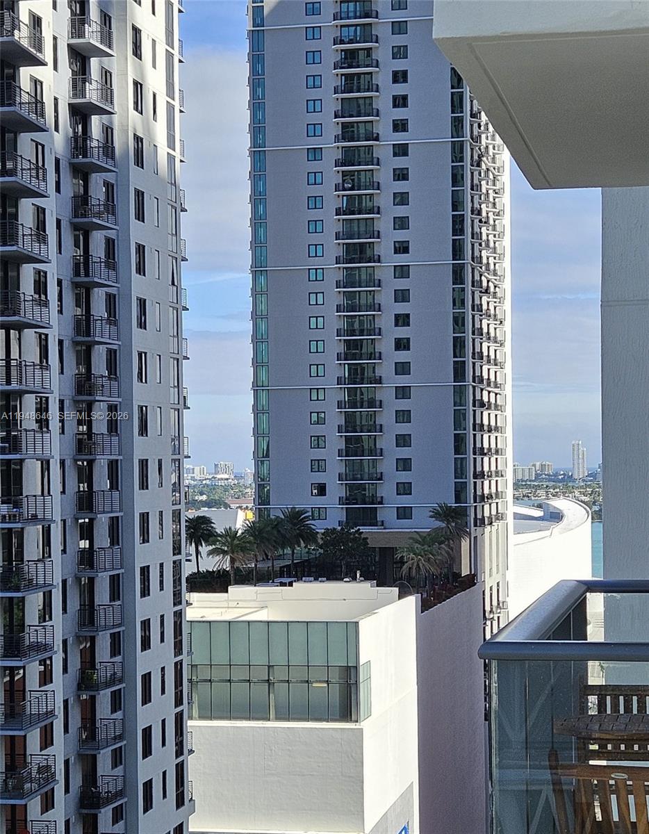 image The Crosby Miami Worldcenter22