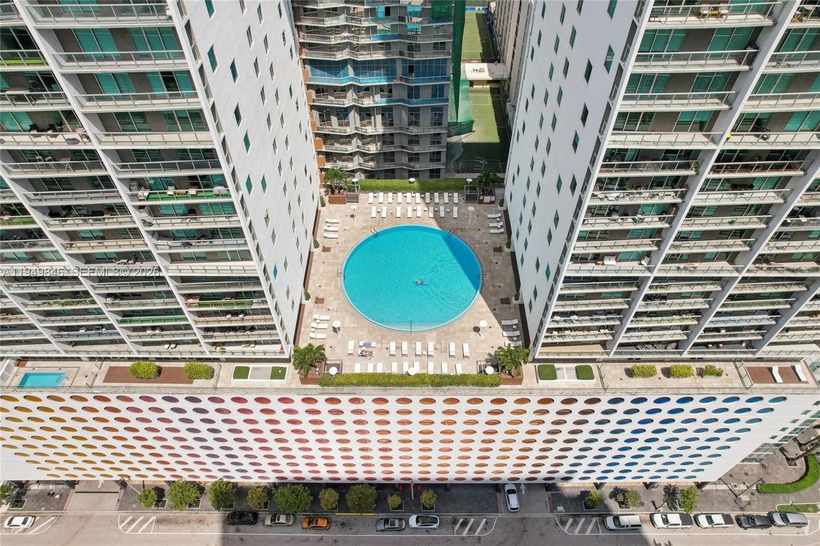 image 500 Brickell West18