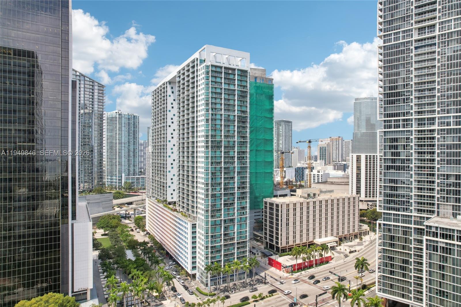 image 500 Brickell West19