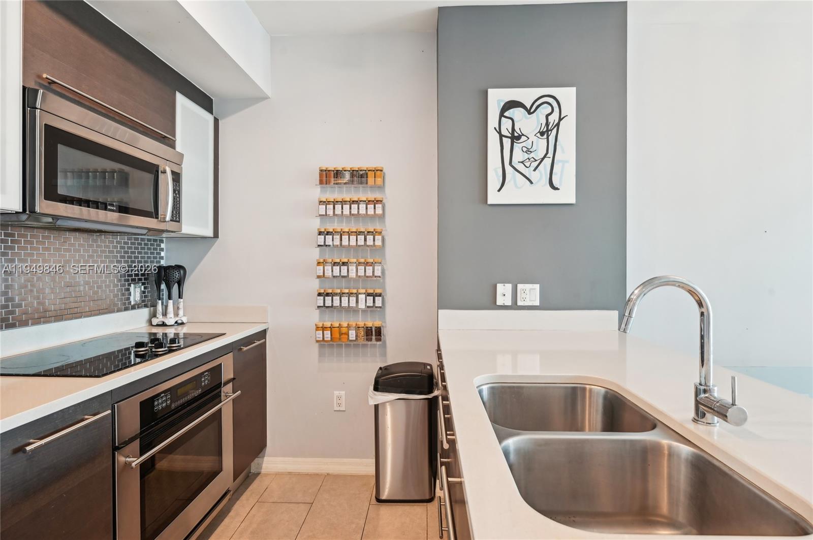 image 500 Brickell West6