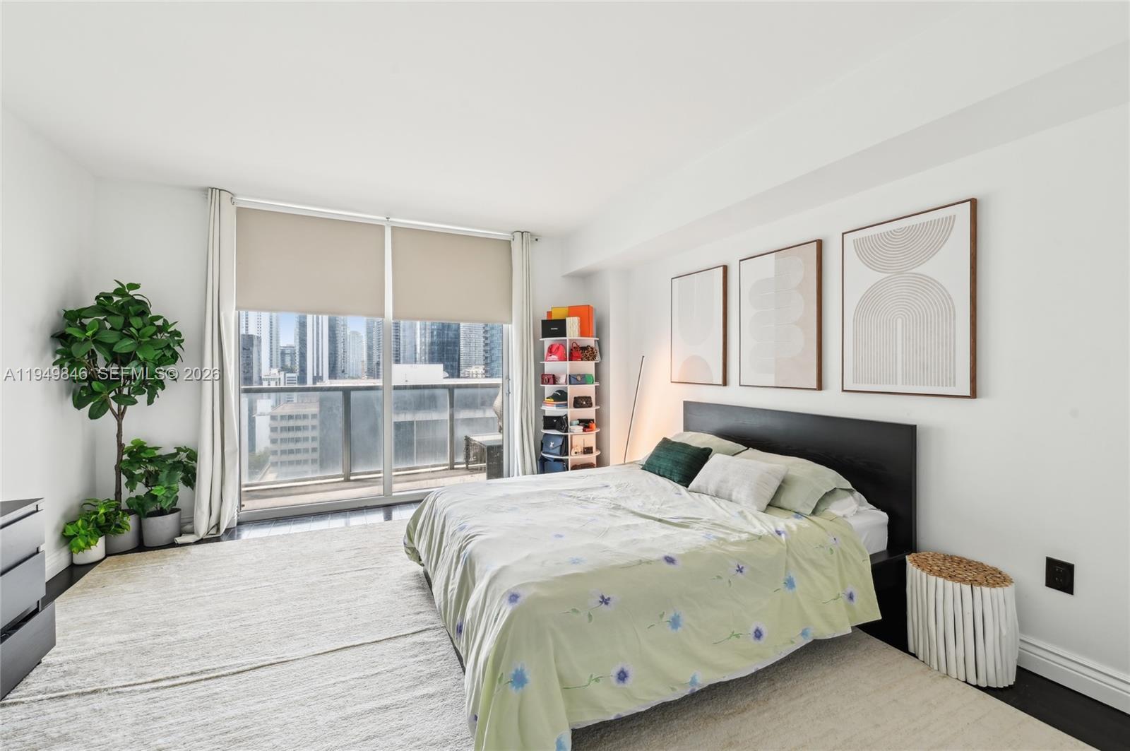 image 500 Brickell West8