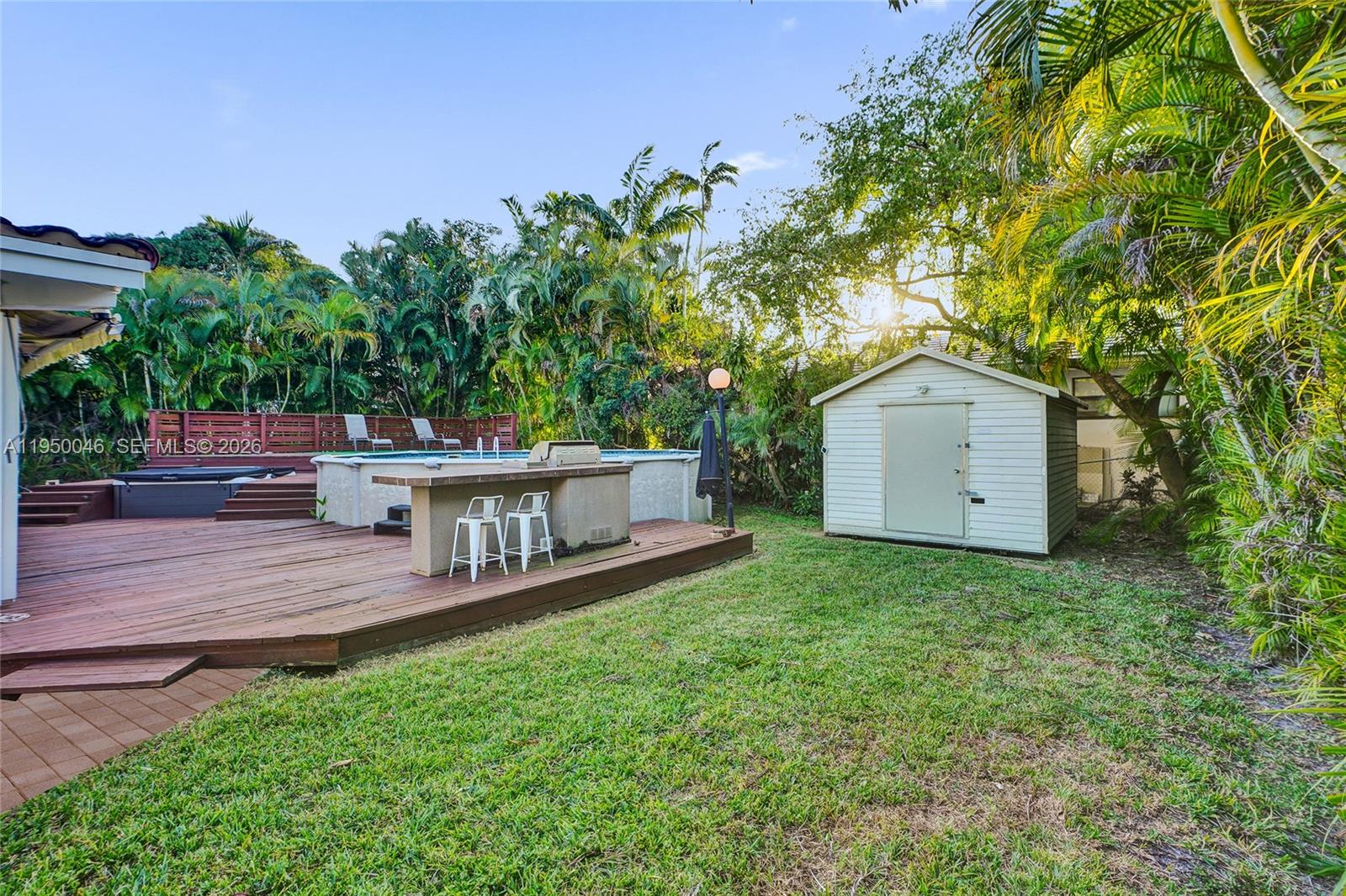 21120 NE 24th Ct Miami, FL 33180