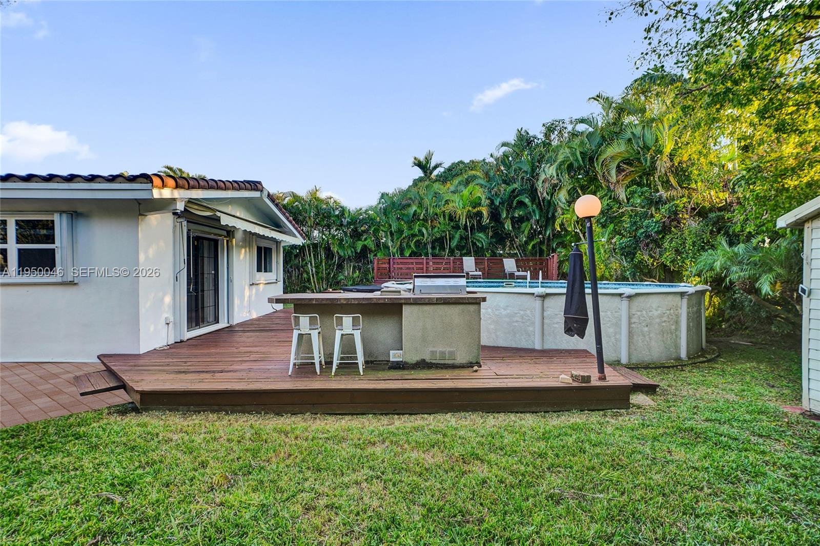 21120 NE 24th Ct Miami, FL 33180