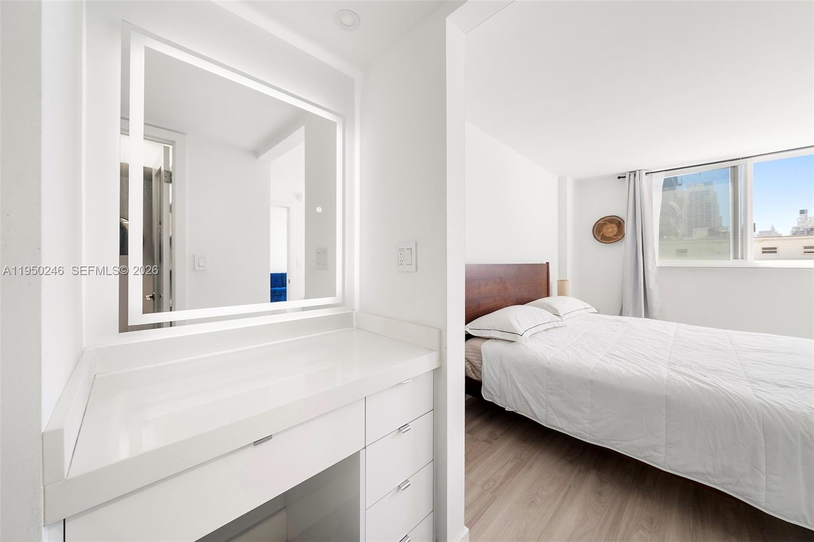 345 Ocean Dr #610 Miami Beach, FL 33139