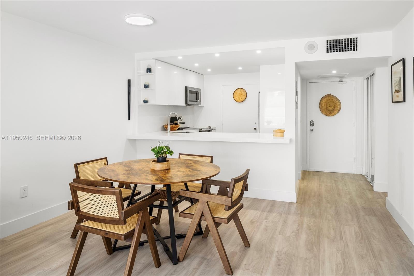 345 Ocean Dr #610 Miami Beach, FL 33139