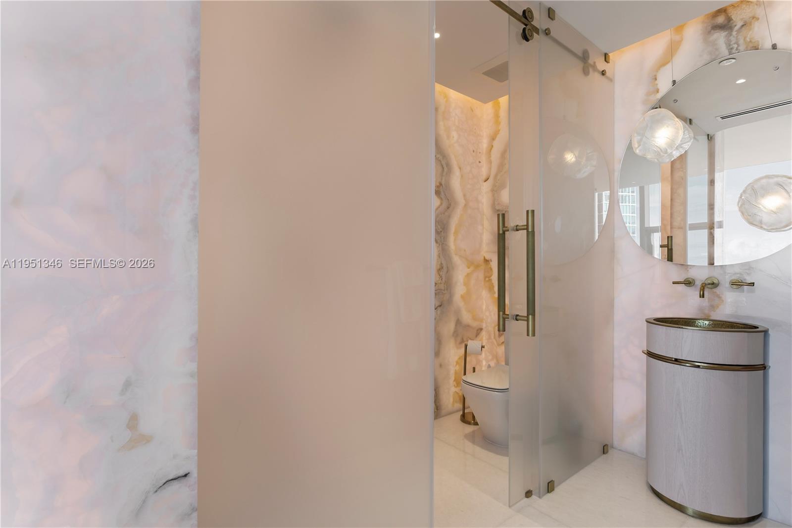 851 NE 1st Ave #3411 Miami, FL 33132