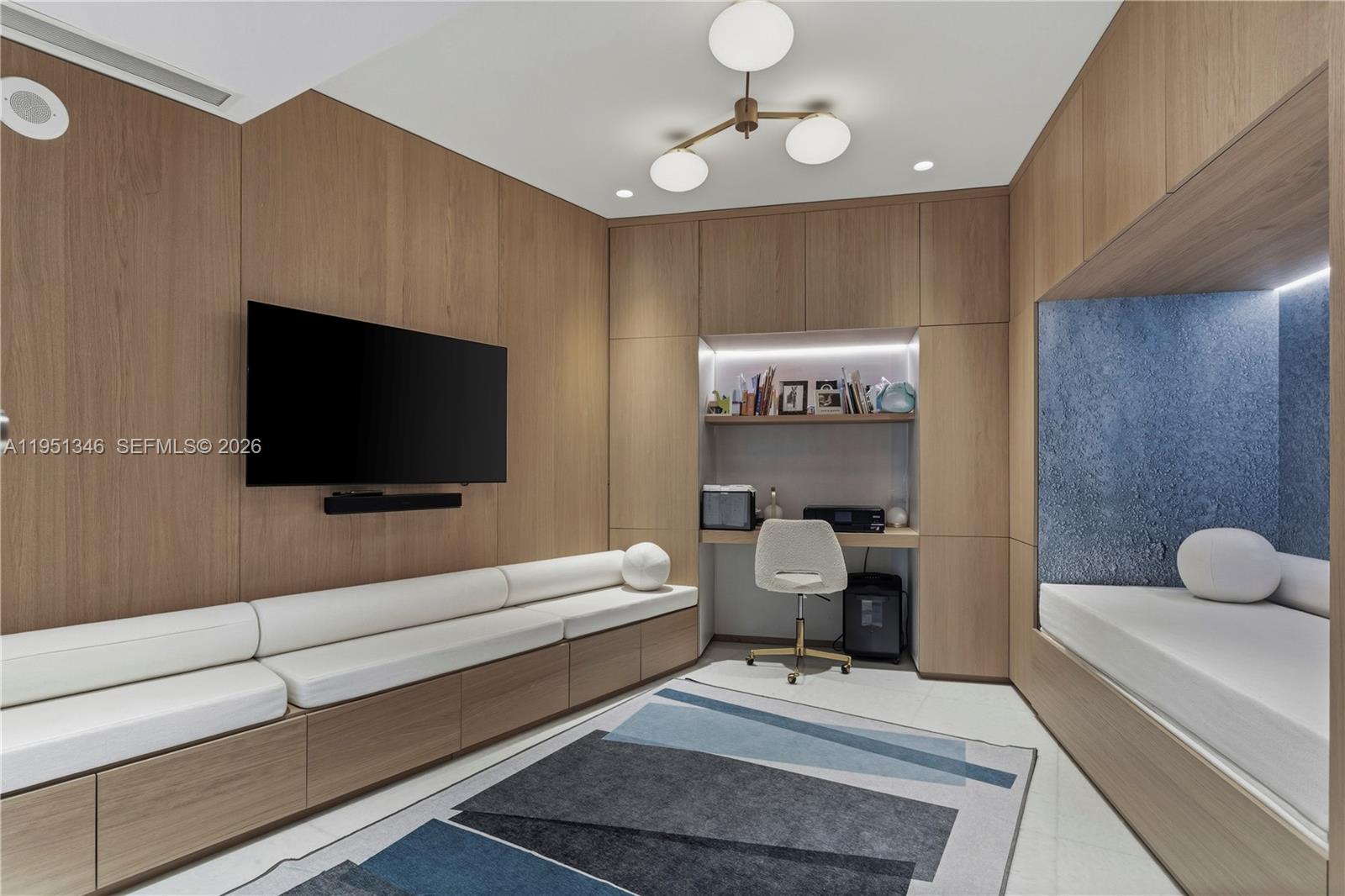 851 NE 1st Ave #3411 Miami, FL 33132