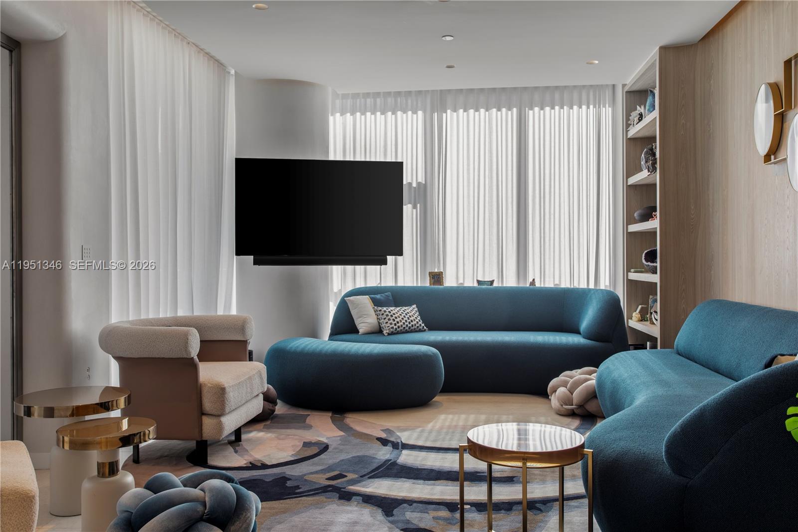 851 NE 1st Ave #3411 Miami, FL 33132