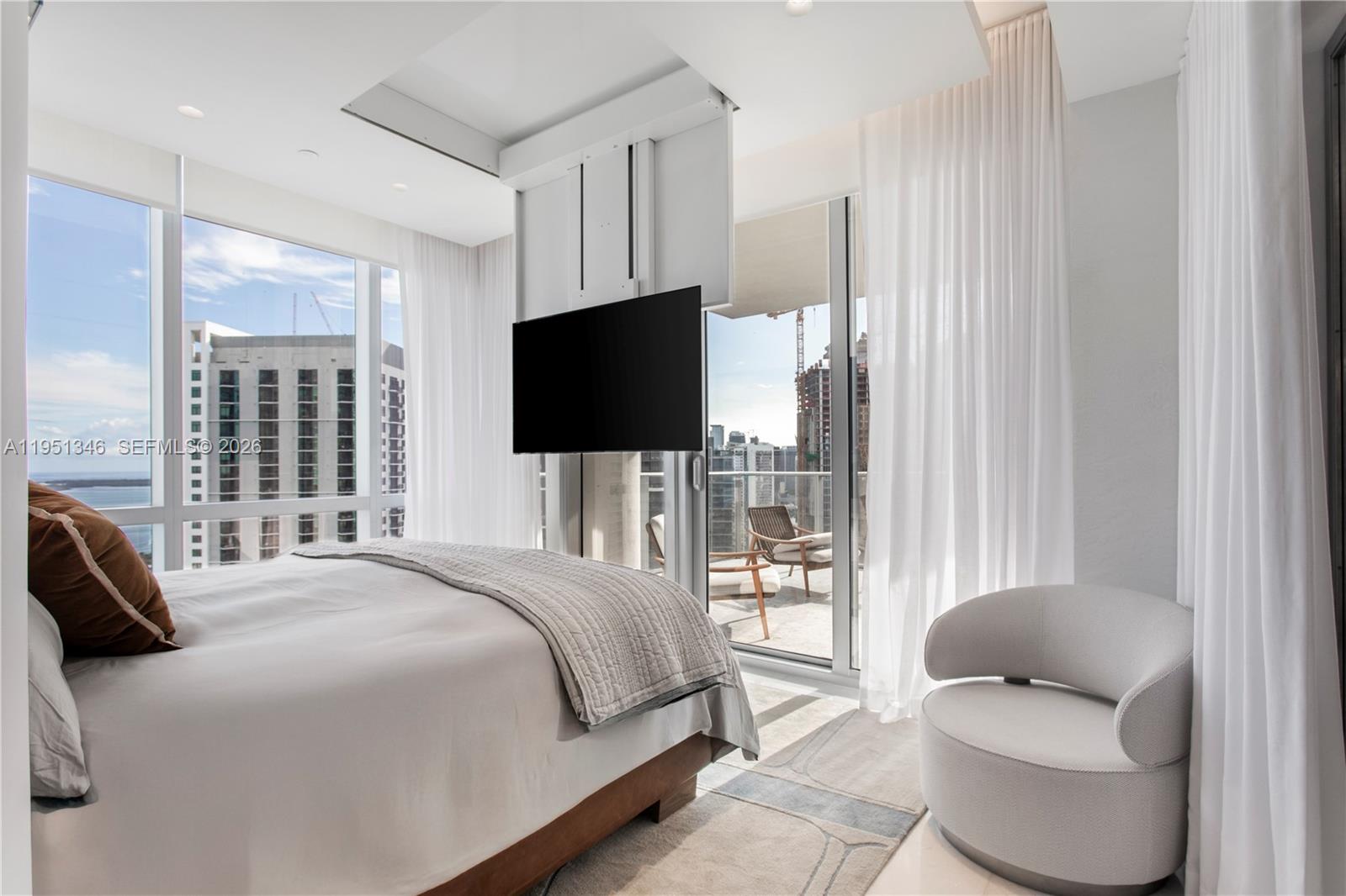 851 NE 1st Ave #3411 Miami, FL 33132