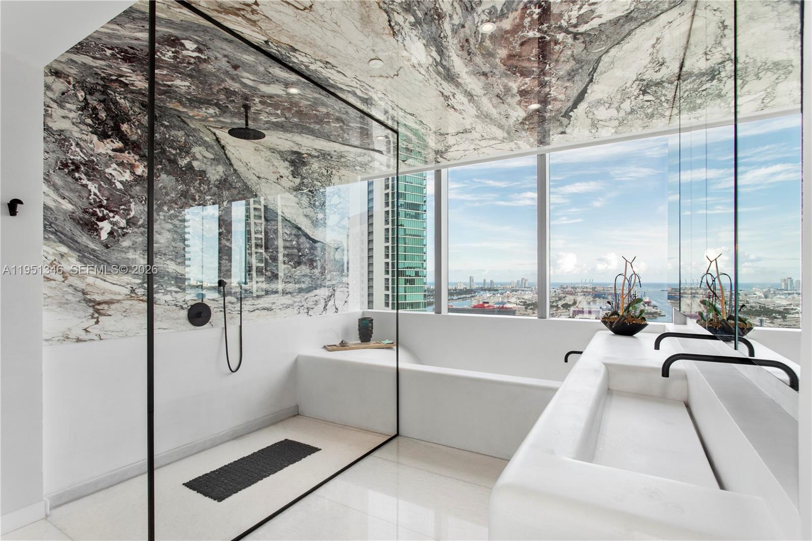 851 NE 1st Ave #3411 Miami, FL 33132