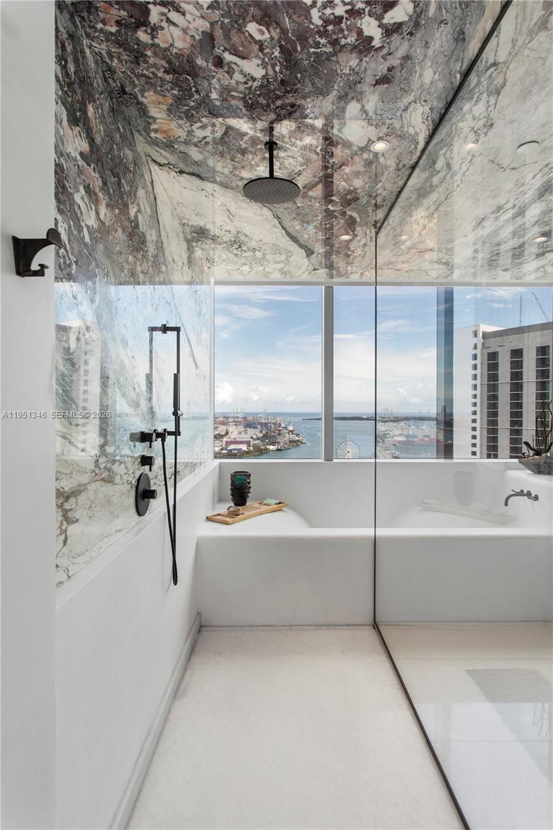 851 NE 1st Ave #3411 Miami, FL 33132