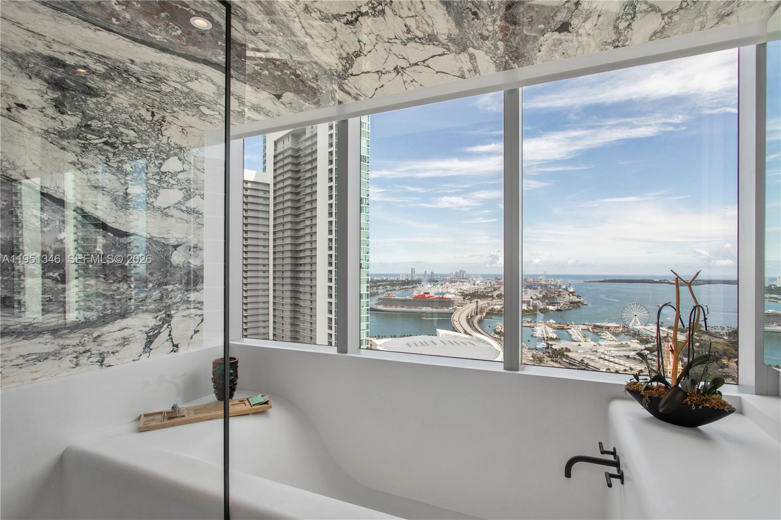 851 NE 1st Ave #3411 Miami, FL 33132