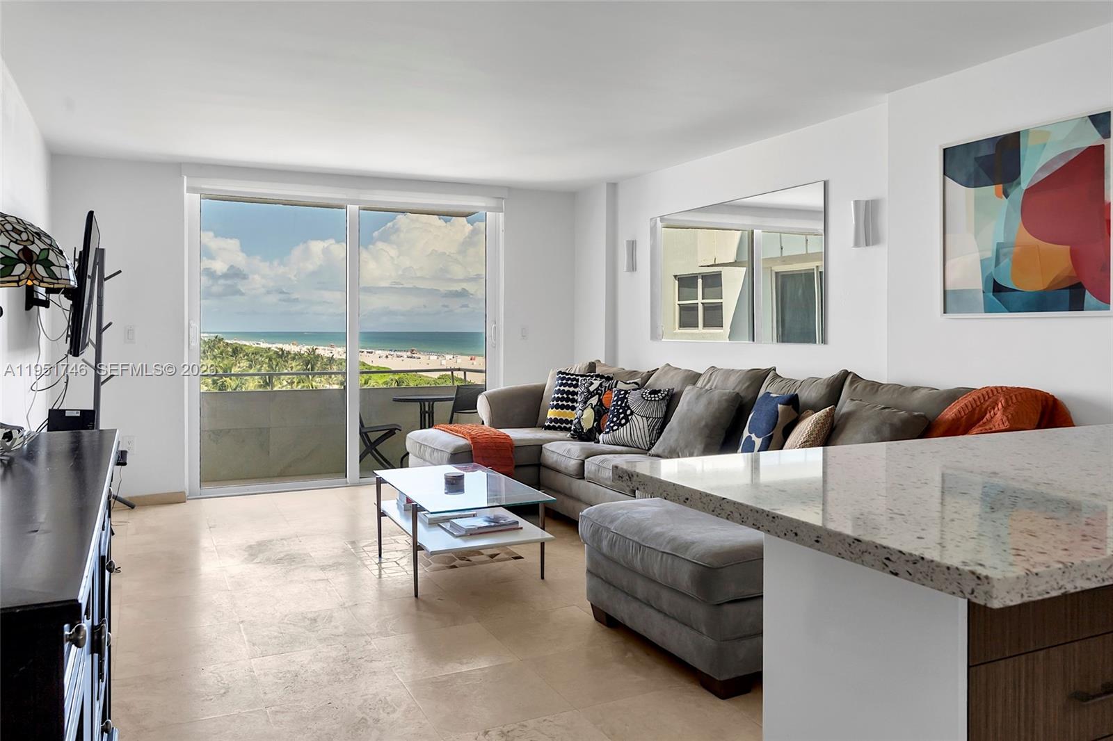 465 Ocean Dr #824 Miami Beach, FL 33139