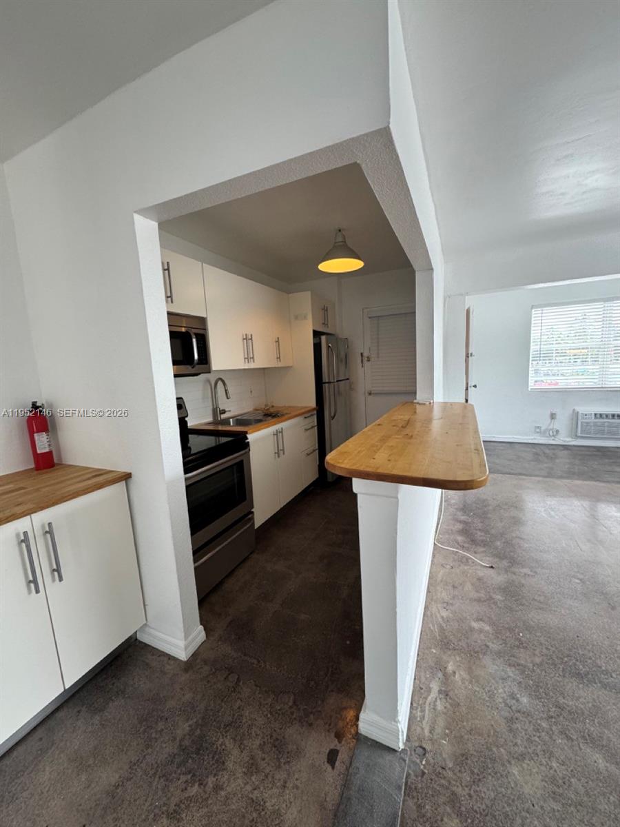 7904 West Dr #101 North Bay Village, FL 33141