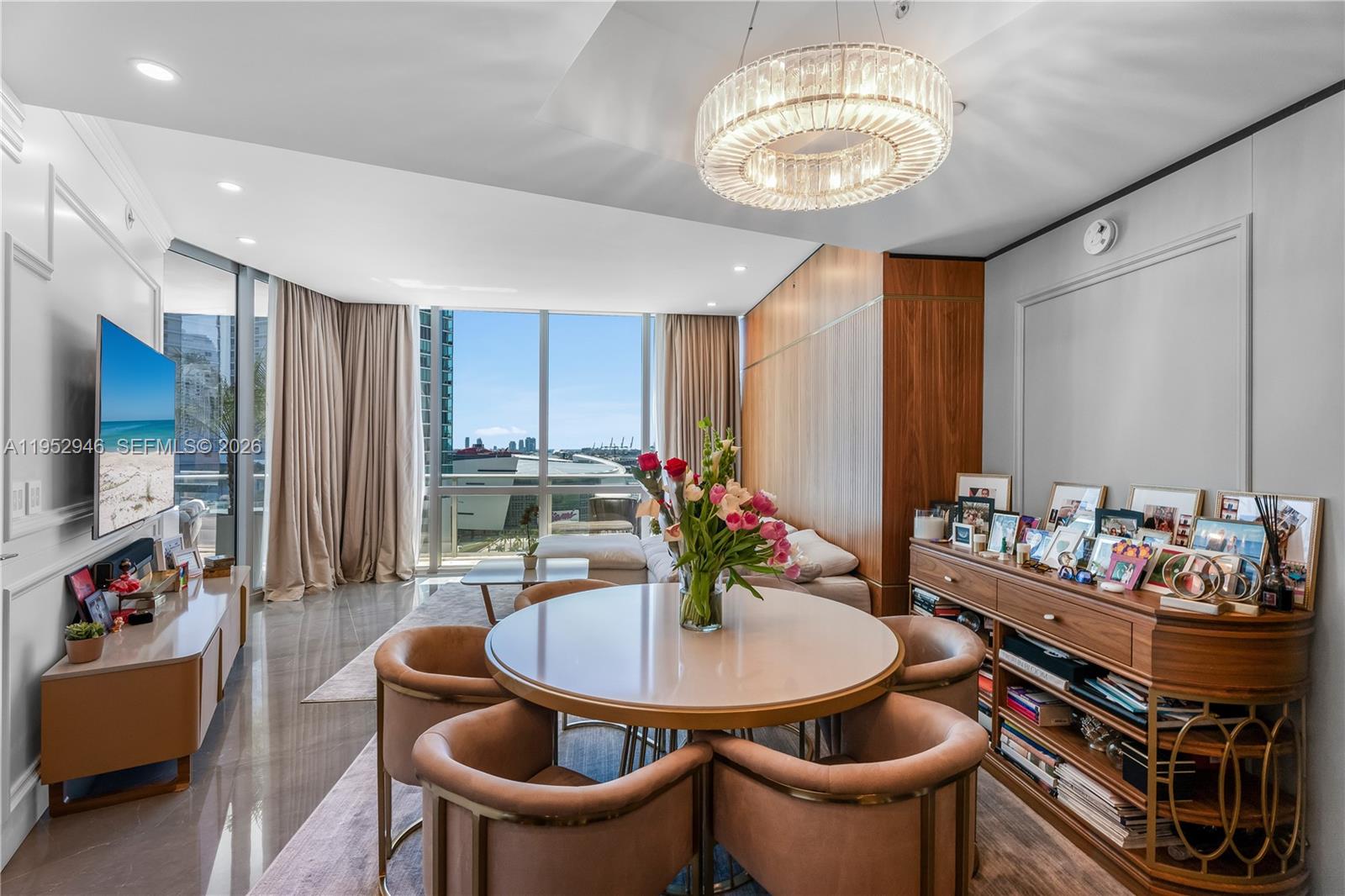 image Paramount Miami Worldcenter2