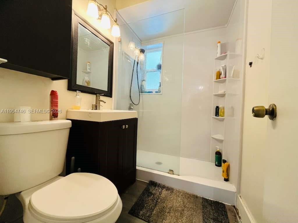 3101 SW 18th St Miami, FL 33145