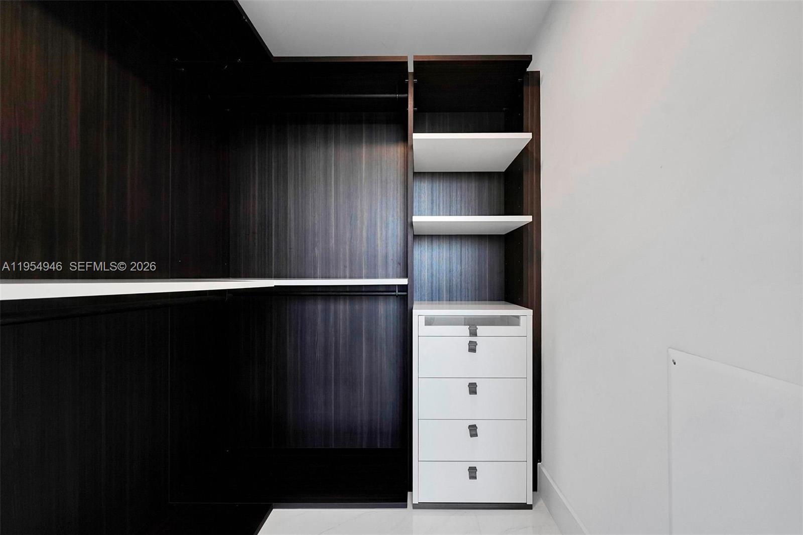 image Merrick Manor16