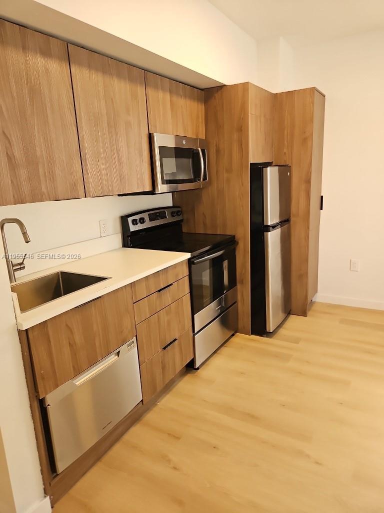 557 Michigan Ave #211 W/PARKING