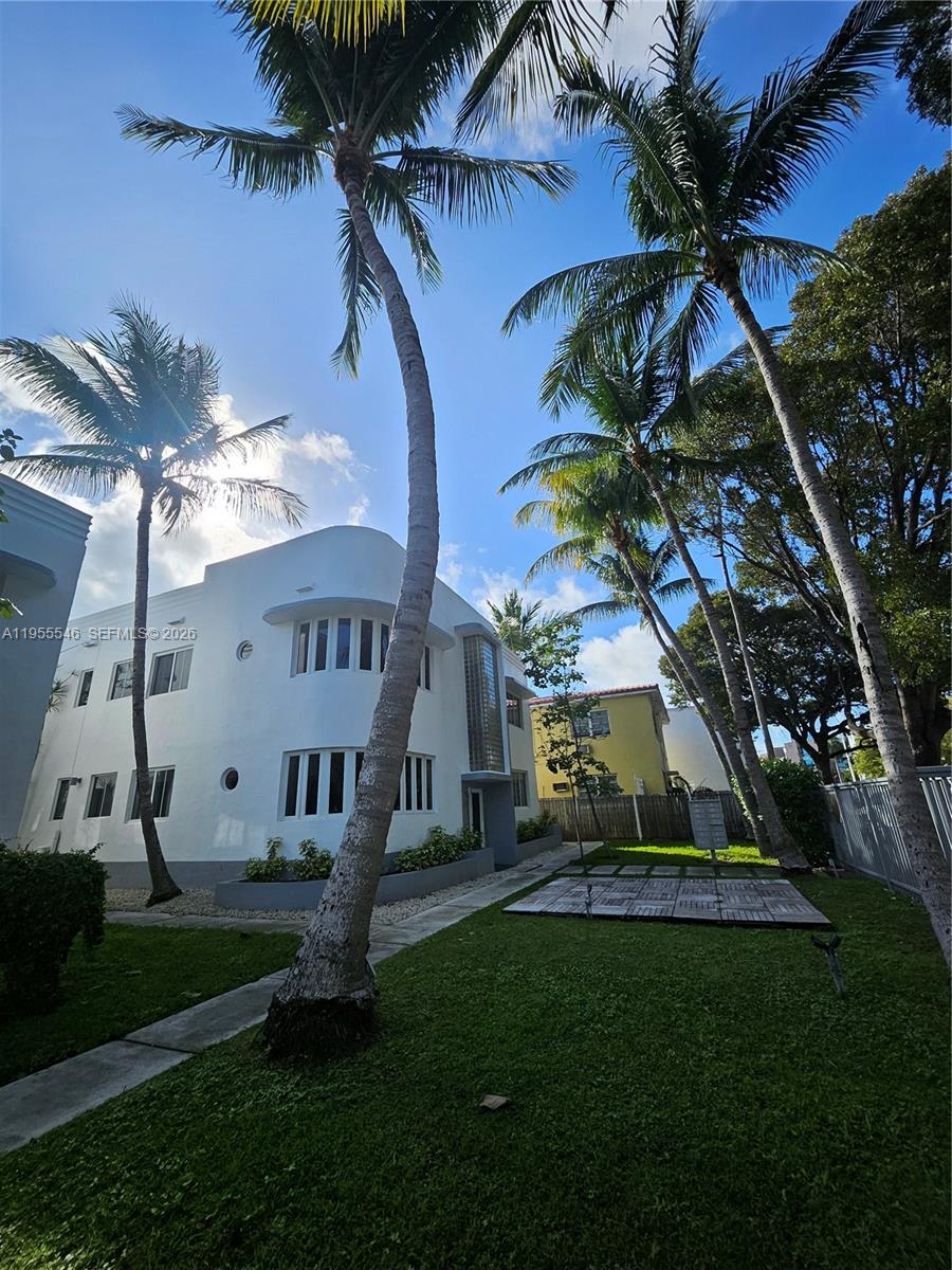 557 Michigan Ave #211 W/PARKING Miami Beach, FL 33139