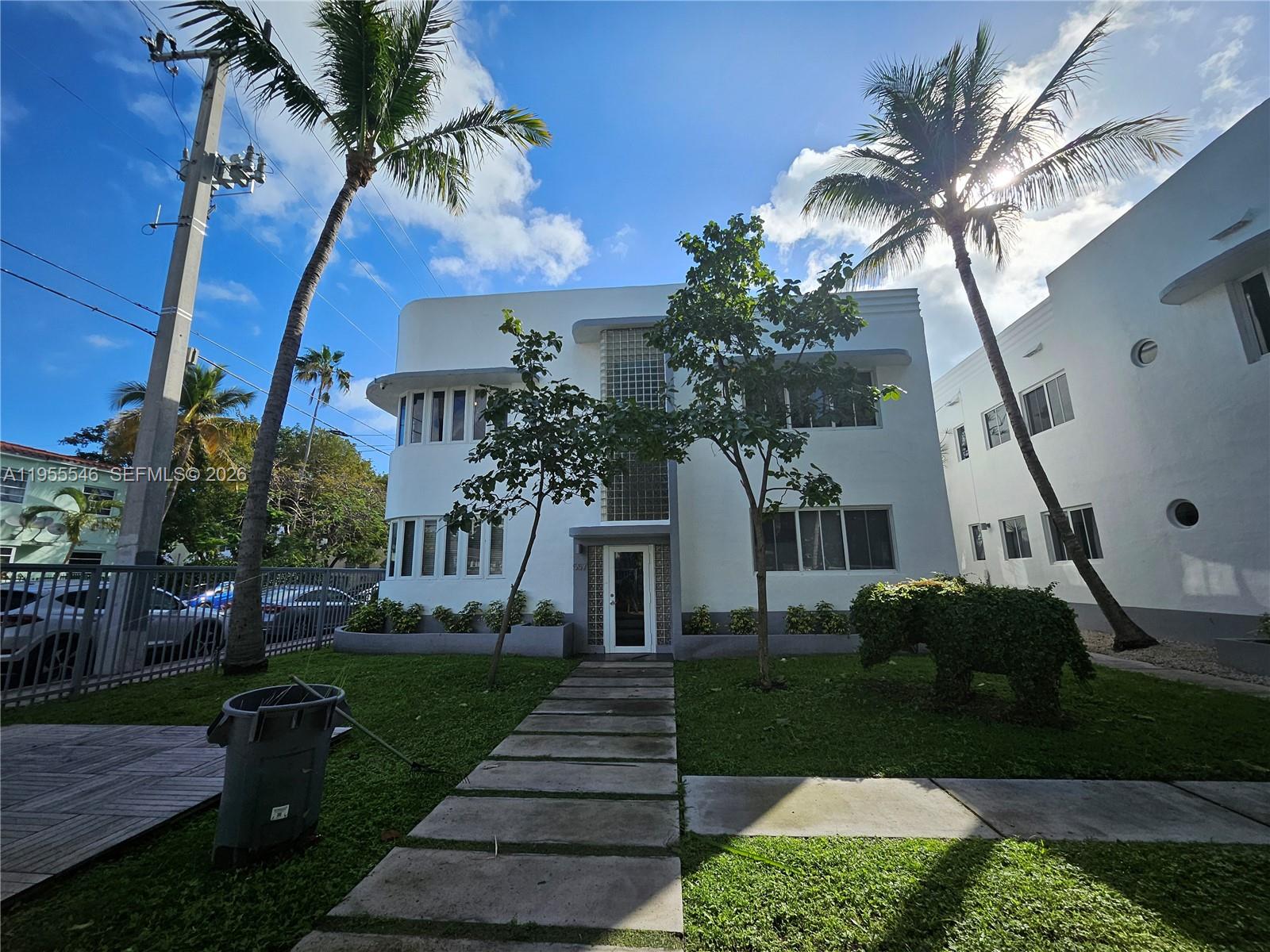 557 Michigan Ave #211 W/PARKING Miami Beach, FL 33139