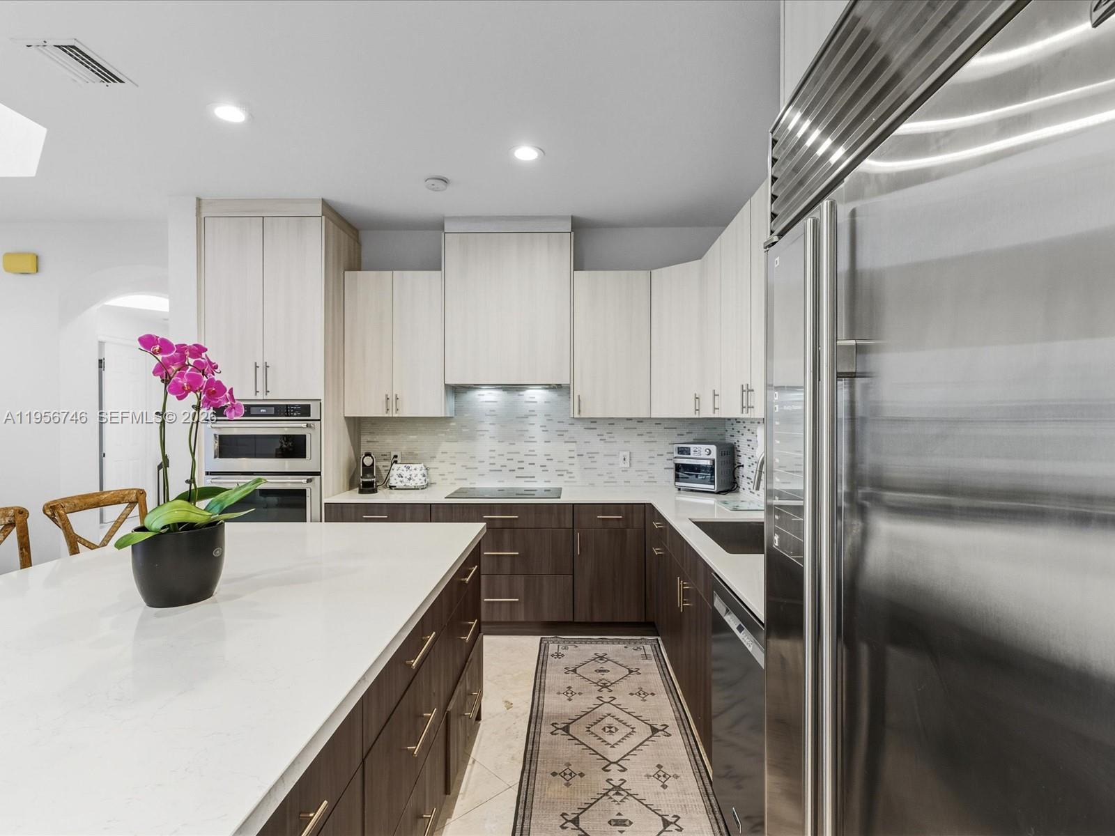 3960 194th Trl Sunny Isles Beach, FL 33160