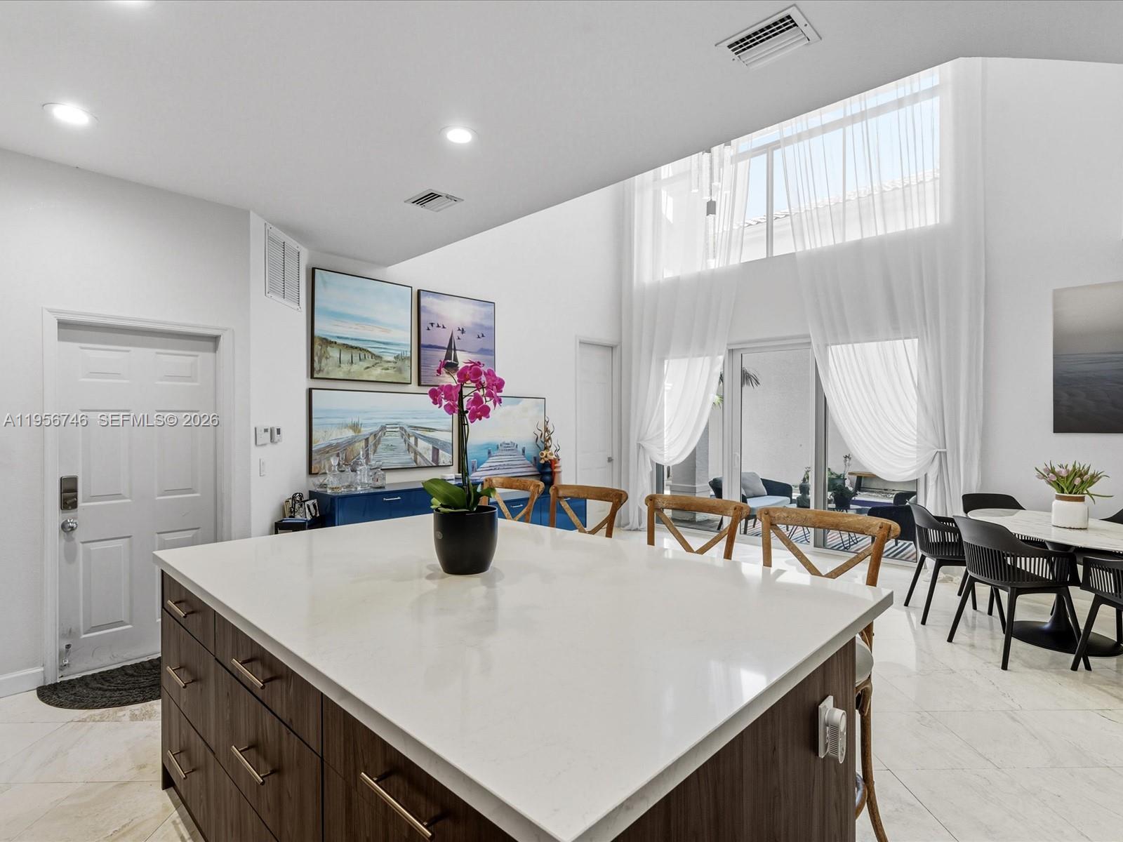 3960 194th Trl Sunny Isles Beach, FL 33160