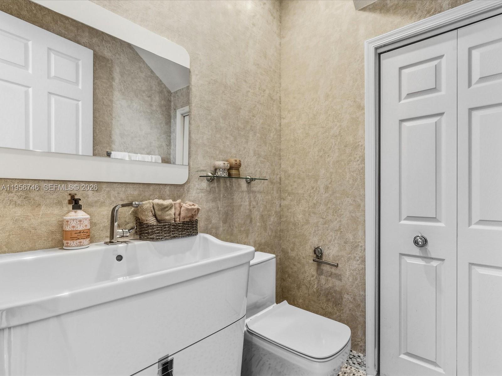 3960 194th Trl Sunny Isles Beach, FL 33160