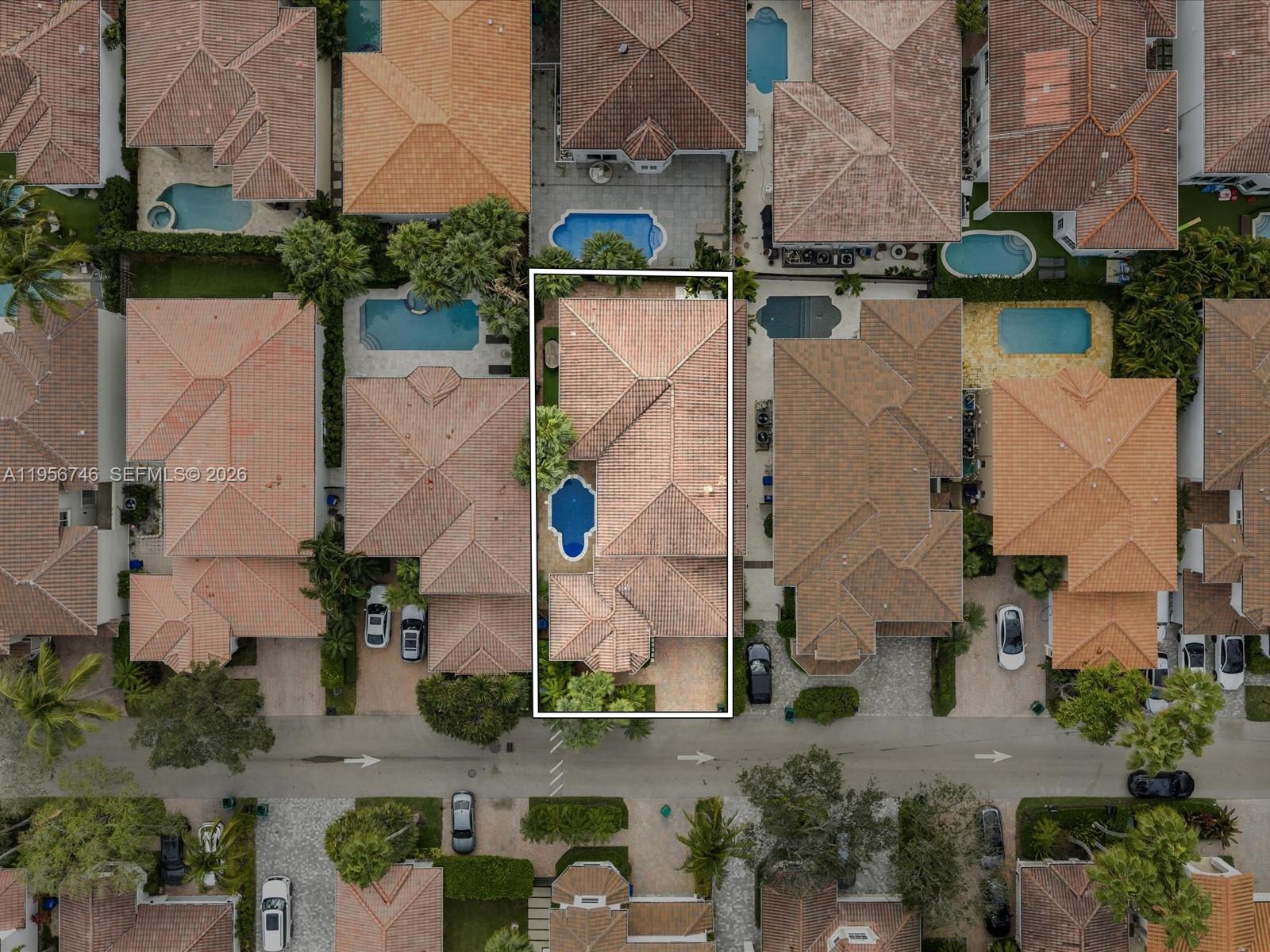 3960 194th Trl Sunny Isles Beach, FL 33160