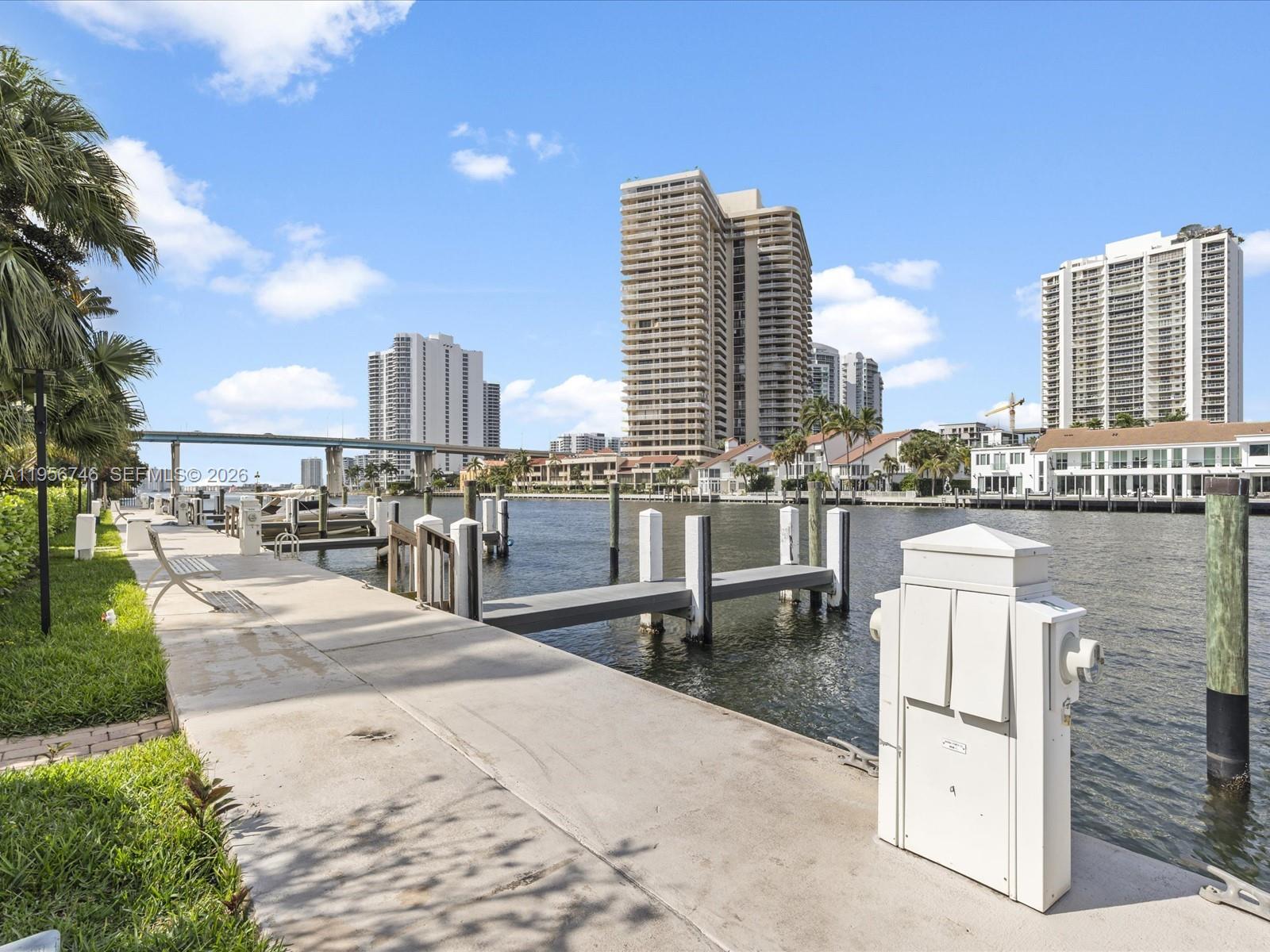 3960 194th Trl Sunny Isles Beach, FL 33160